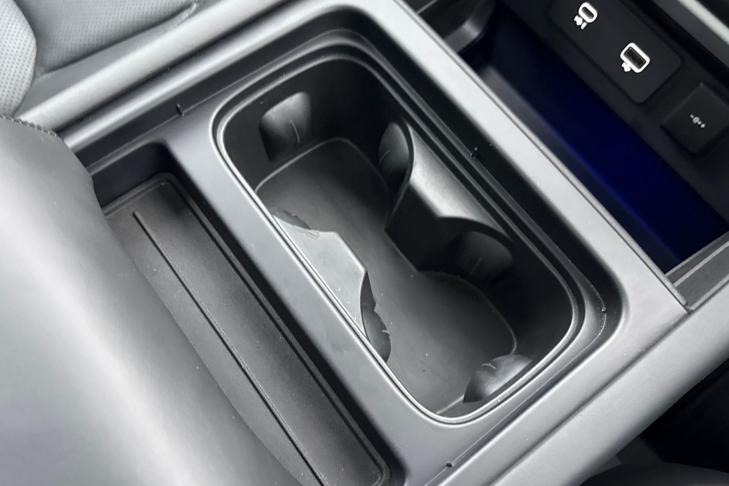 Used Land Rover Defender 110 2024 for sale - 76844553: Photo 46