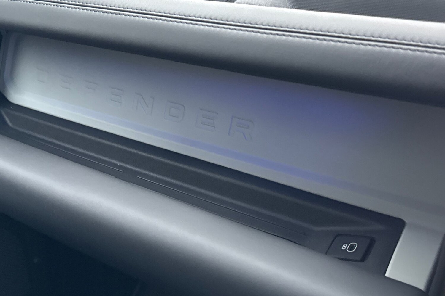 Used Land Rover Defender 110 2024 for sale - 76844553: Photo 50