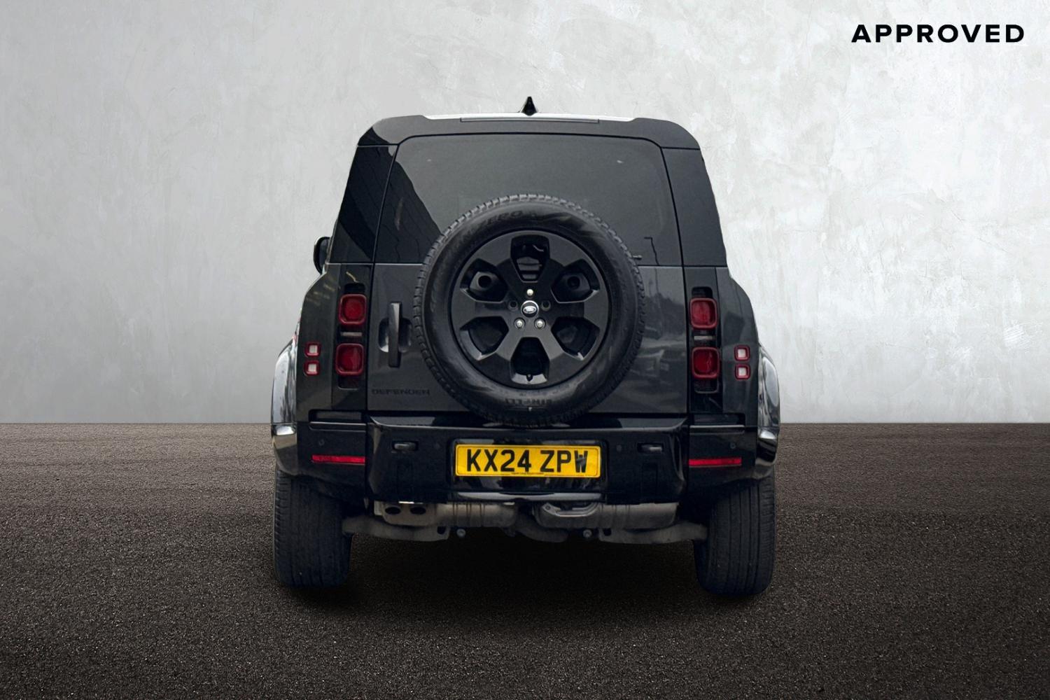 Used Land Rover Defender 110 2024 for sale - 76844553: Photo 7