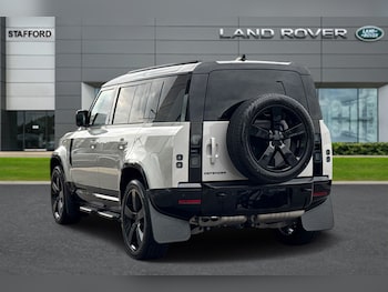 Used Land Rover Defender 110 2025 for sale - 76249208: Photo 2