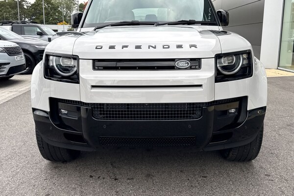 Used Land Rover Defender 110 2025 for sale - 76249208: Photo 34