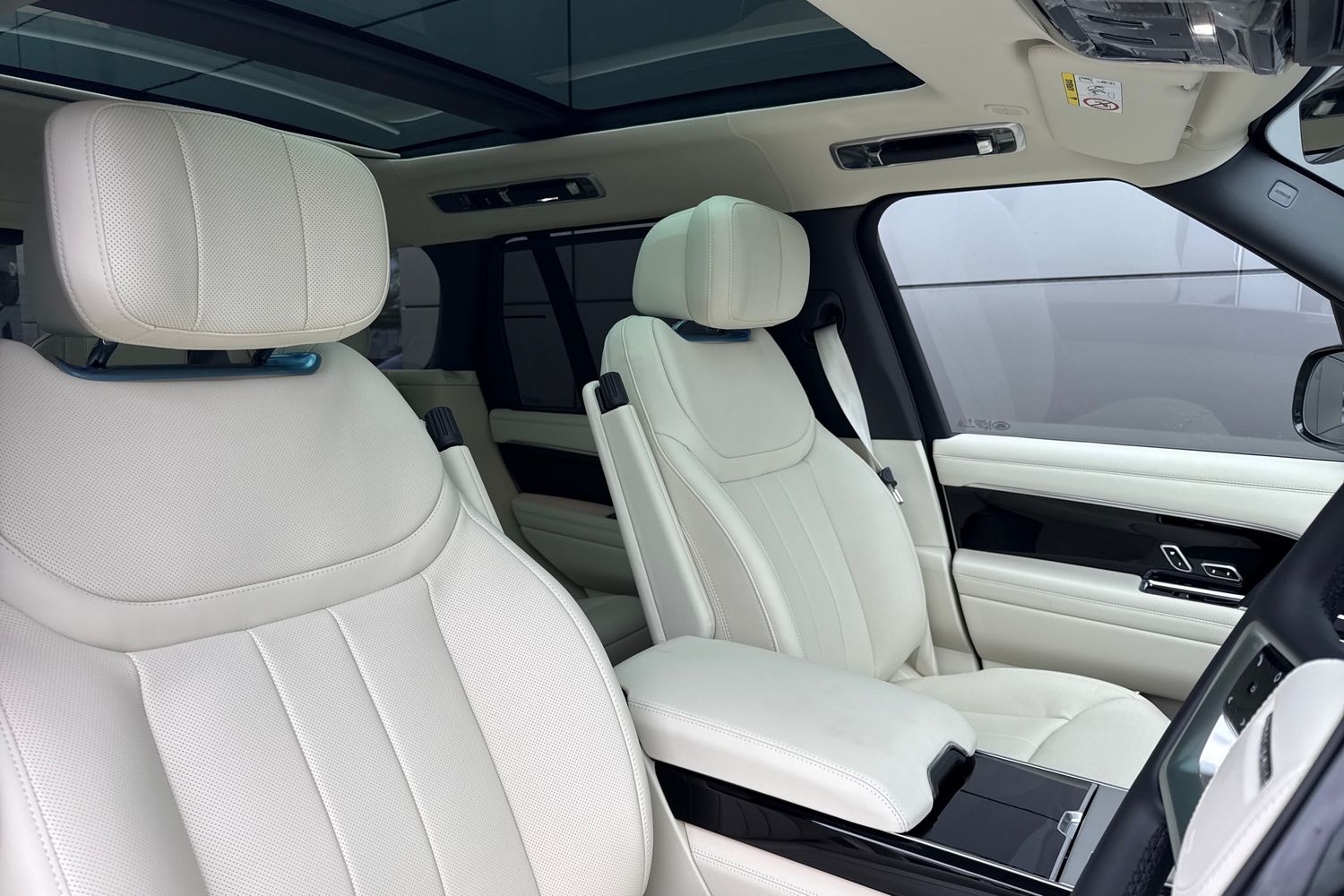 Used Land Rover Range Rover 2025 for sale - 76330786: Photo 10