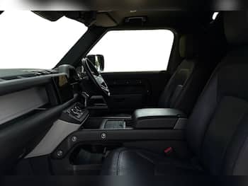 Used Land Rover Defender 90 2024 for sale - 79627600: Photo