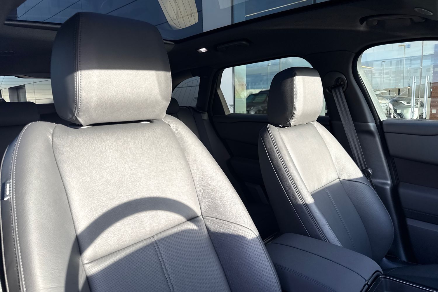 Used Land Rover Range Rover Velar 2025 for sale - 76330800: Photo 10