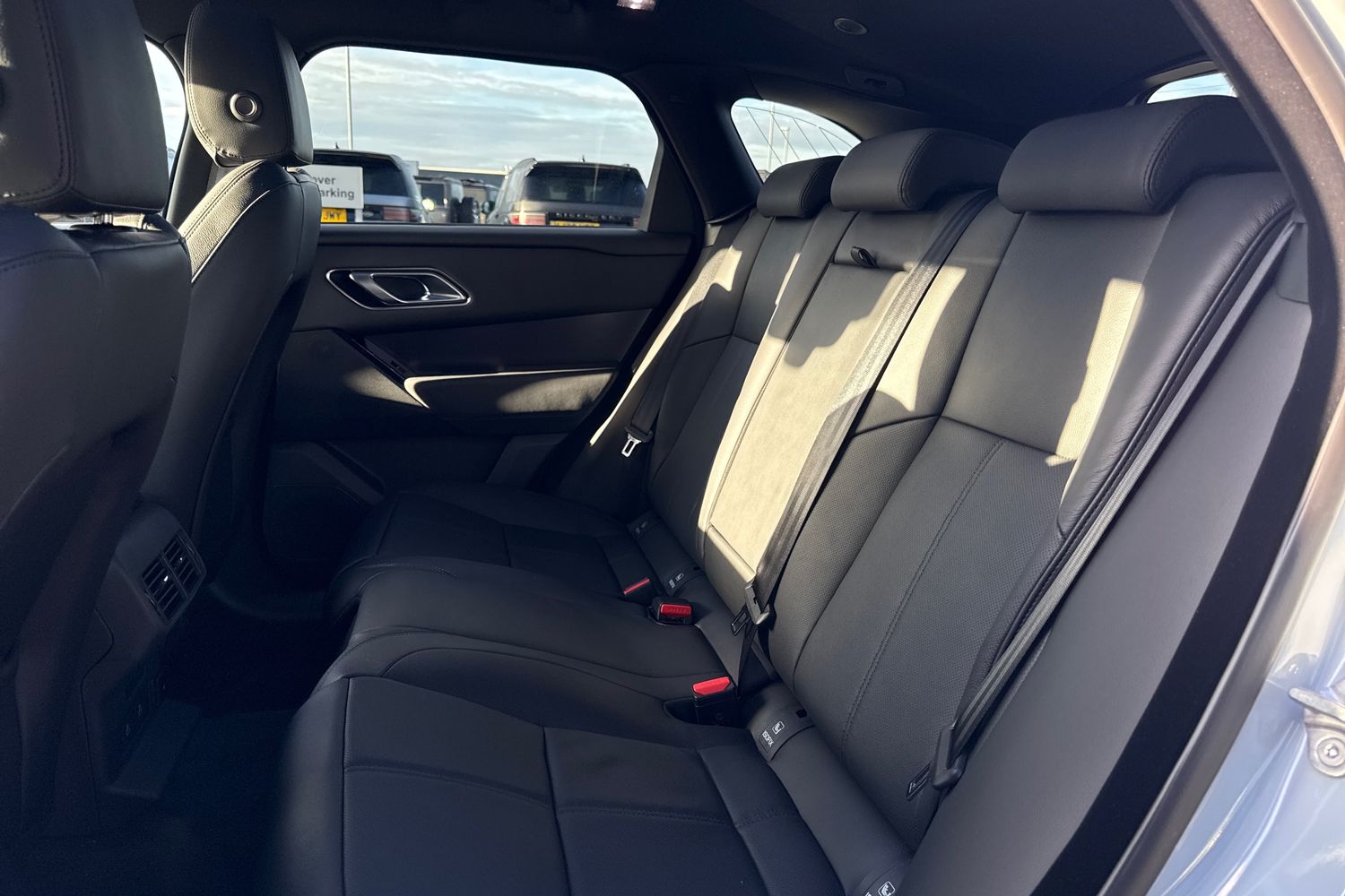 Used Land Rover Range Rover Velar 2025 for sale - 76330800: Photo 13