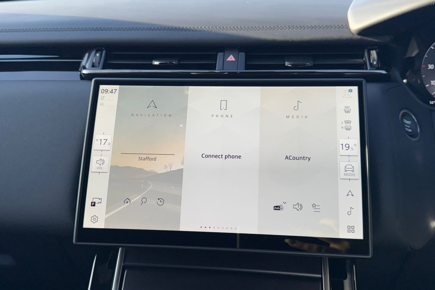 Used Land Rover Range Rover Velar 2025 for sale - 76330800: Photo 20