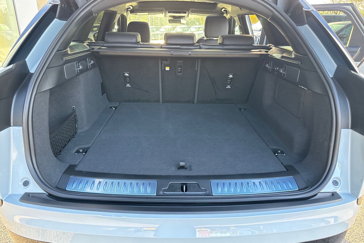 Used Land Rover Range Rover Velar 2025 for sale - 76330800: Photo 23