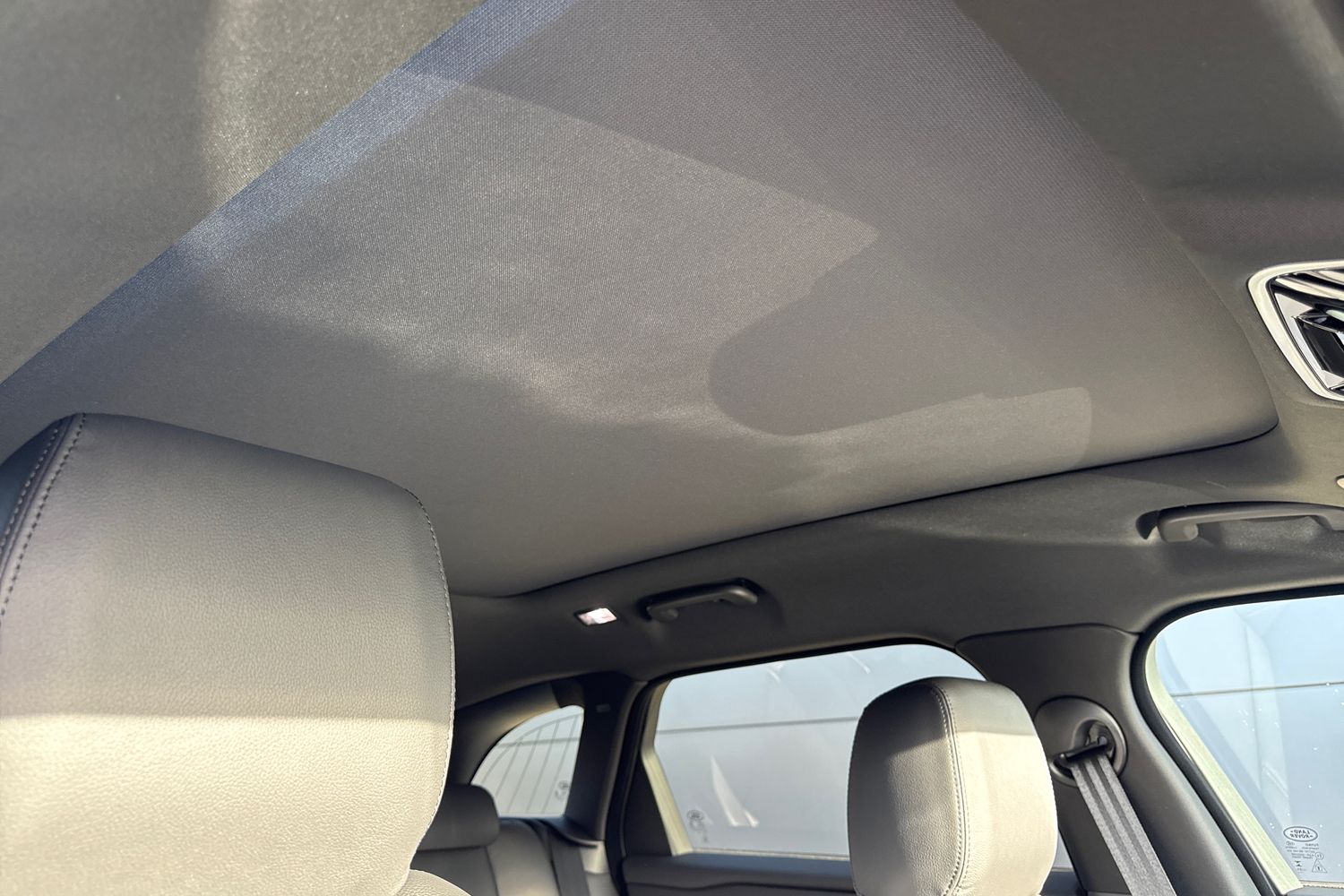 Used Land Rover Range Rover Velar 2025 for sale - 76330800: Photo 33