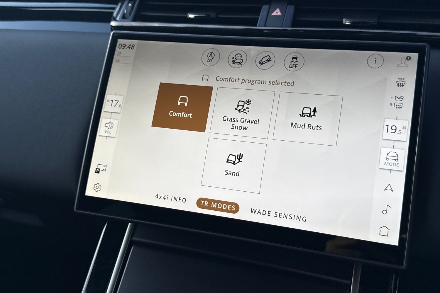 Used Land Rover Range Rover Velar 2025 for sale - 76330800: Photo 42