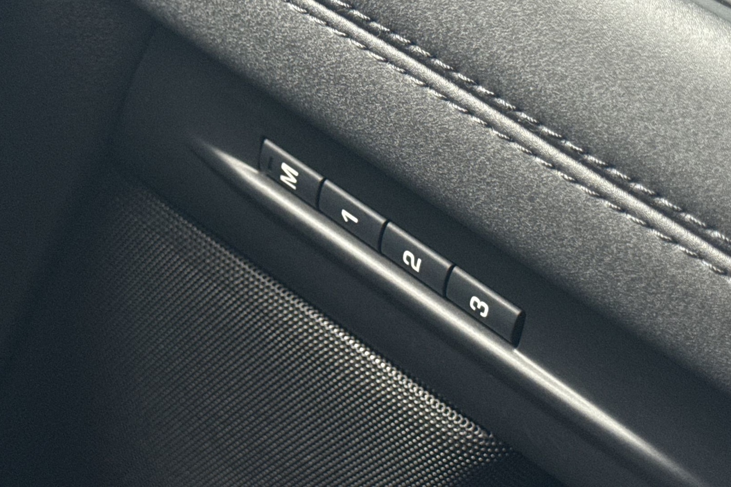 Used Land Rover Range Rover Evoque 2023 for sale - 76115241: Photo 25