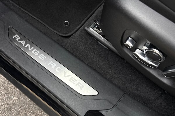 Used Land Rover Range Rover Velar 2023 for sale - 76220169: Photo 42
