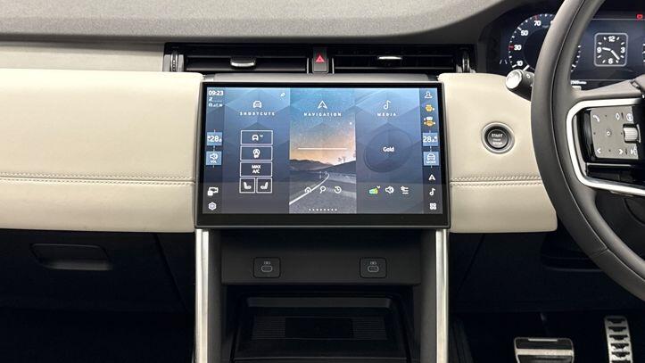 Used Land Rover Discovery Sport 2025 for sale - 77390115: Photo 15