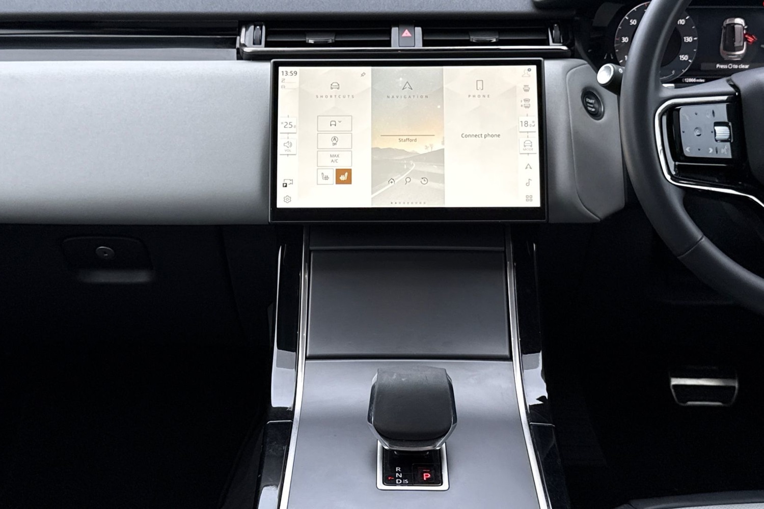 Used Land Rover Range Rover Velar 2024 for sale - 76876112: Photo 15