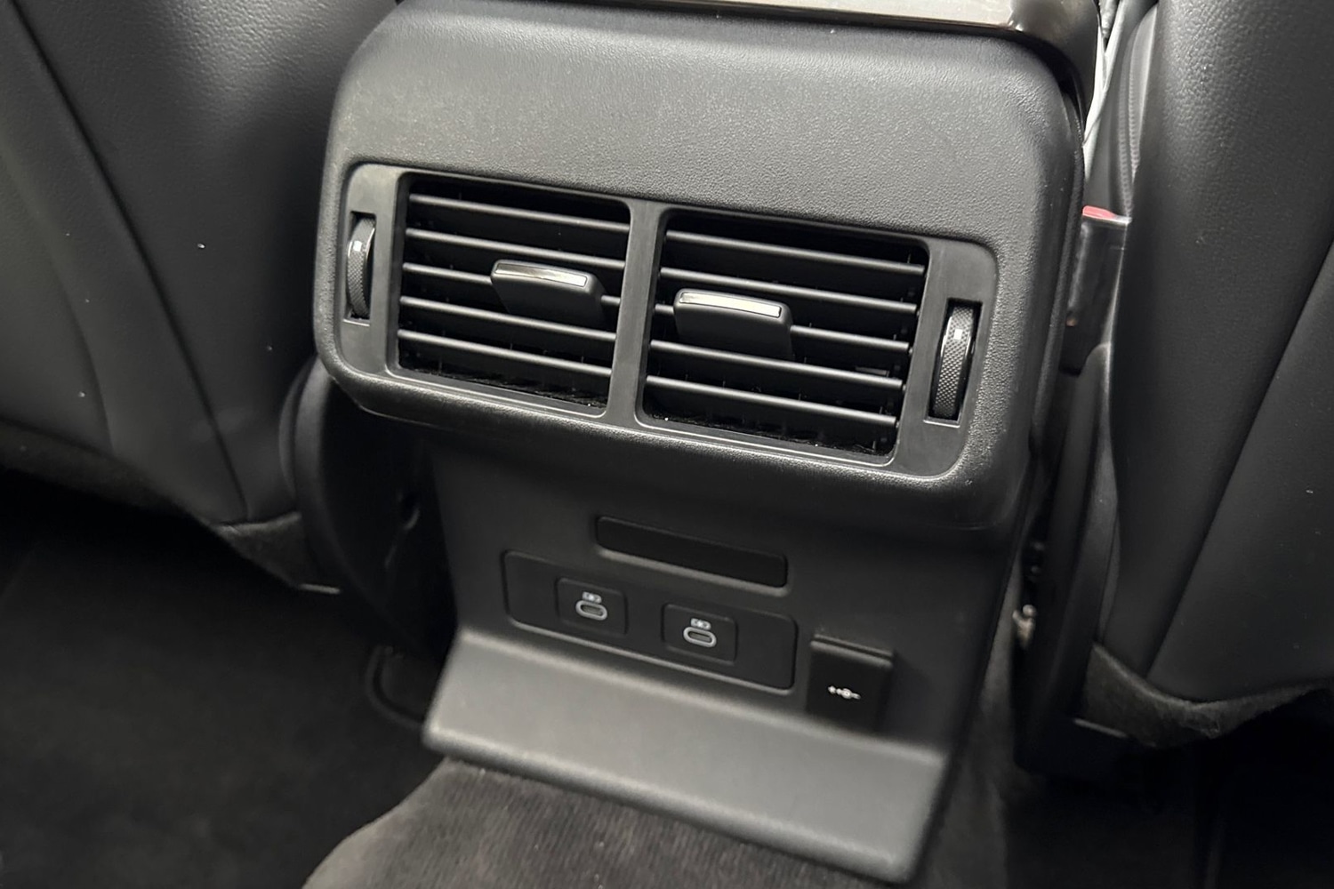 Used Land Rover Range Rover Velar 2024 for sale - 76876112: Photo 19