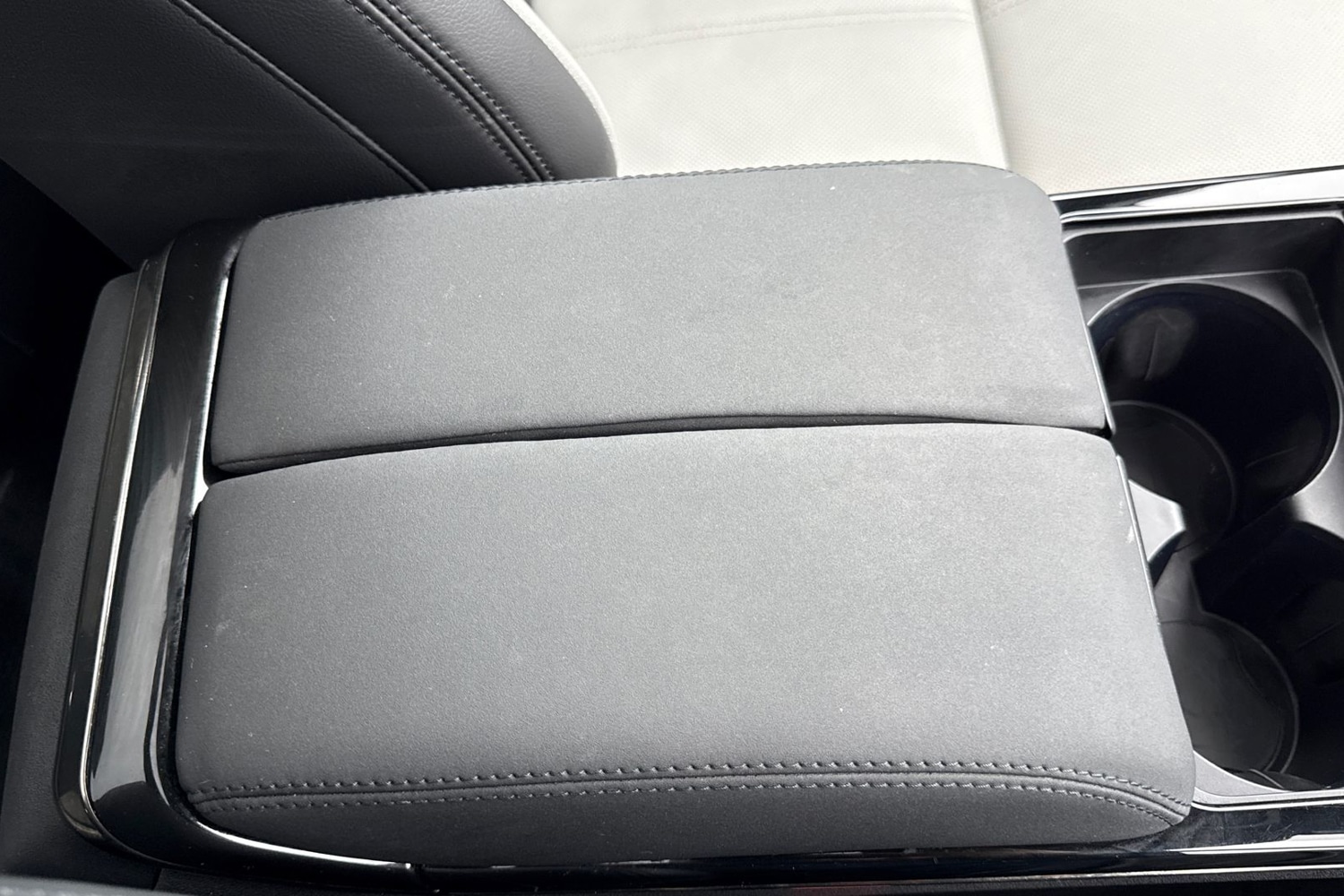 Used Land Rover Range Rover Velar 2024 for sale - 76876112: Photo 45