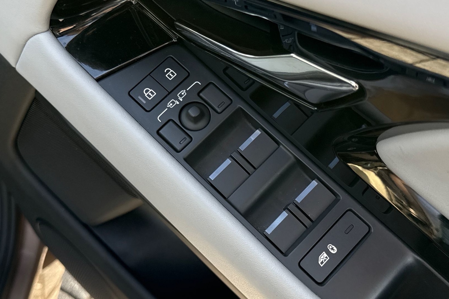 Used Land Rover Range Rover Evoque 2024 for sale - 77620529: Photo 26