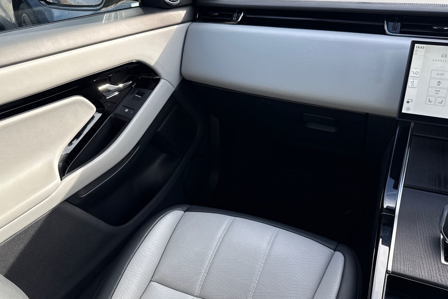 Used Land Rover Range Rover Evoque 2024 for sale - 77620529: Photo 42