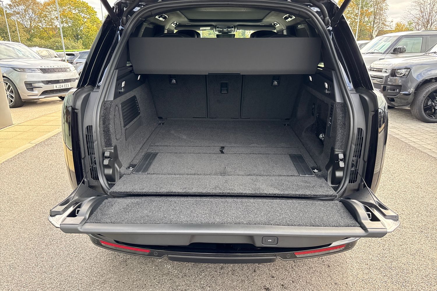 Used Land Rover Range Rover 2025 for sale - 76330819: Photo 24