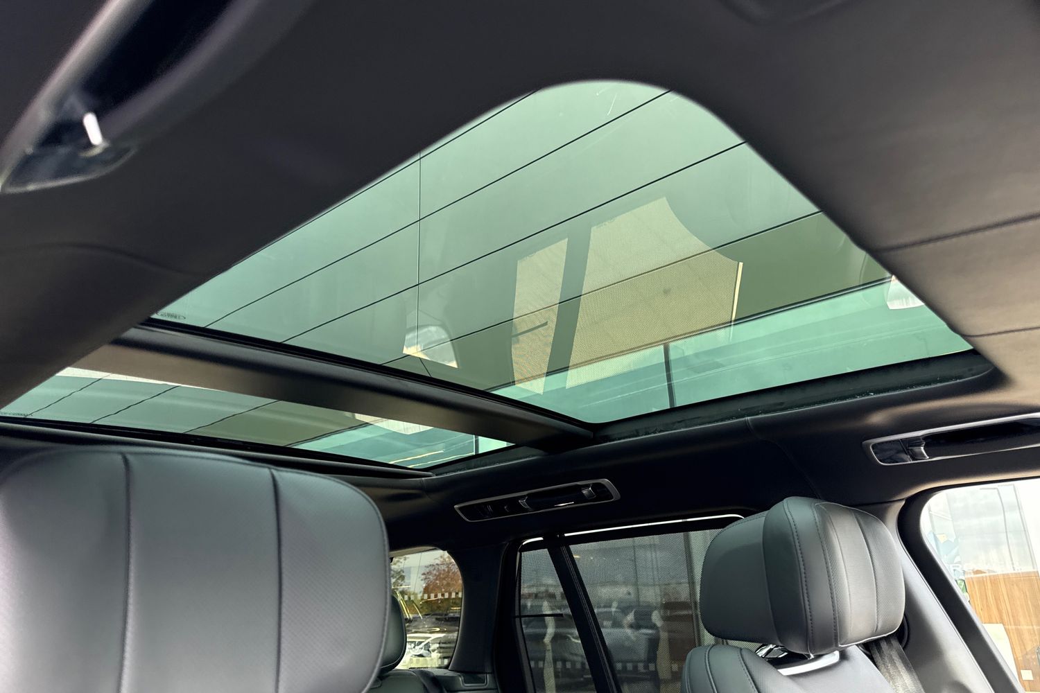 Used Land Rover Range Rover 2025 for sale - 76330819: Photo 31