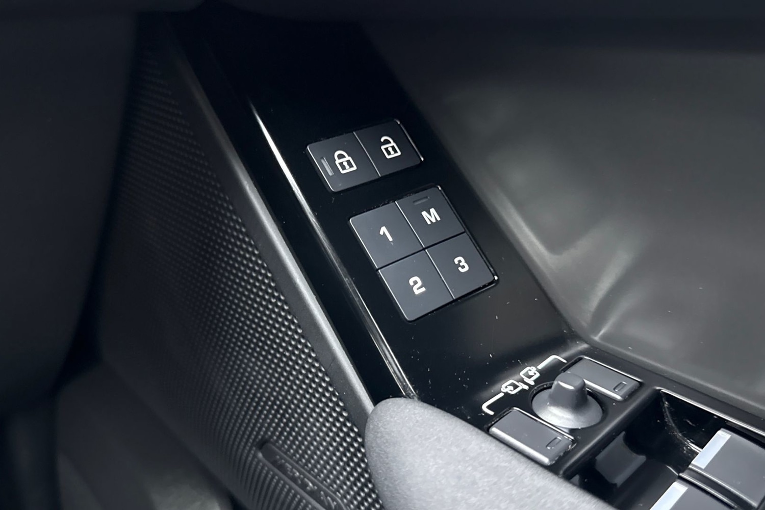 Used Land Rover Range Rover Velar 2023 for sale - 76876017: Photo 26