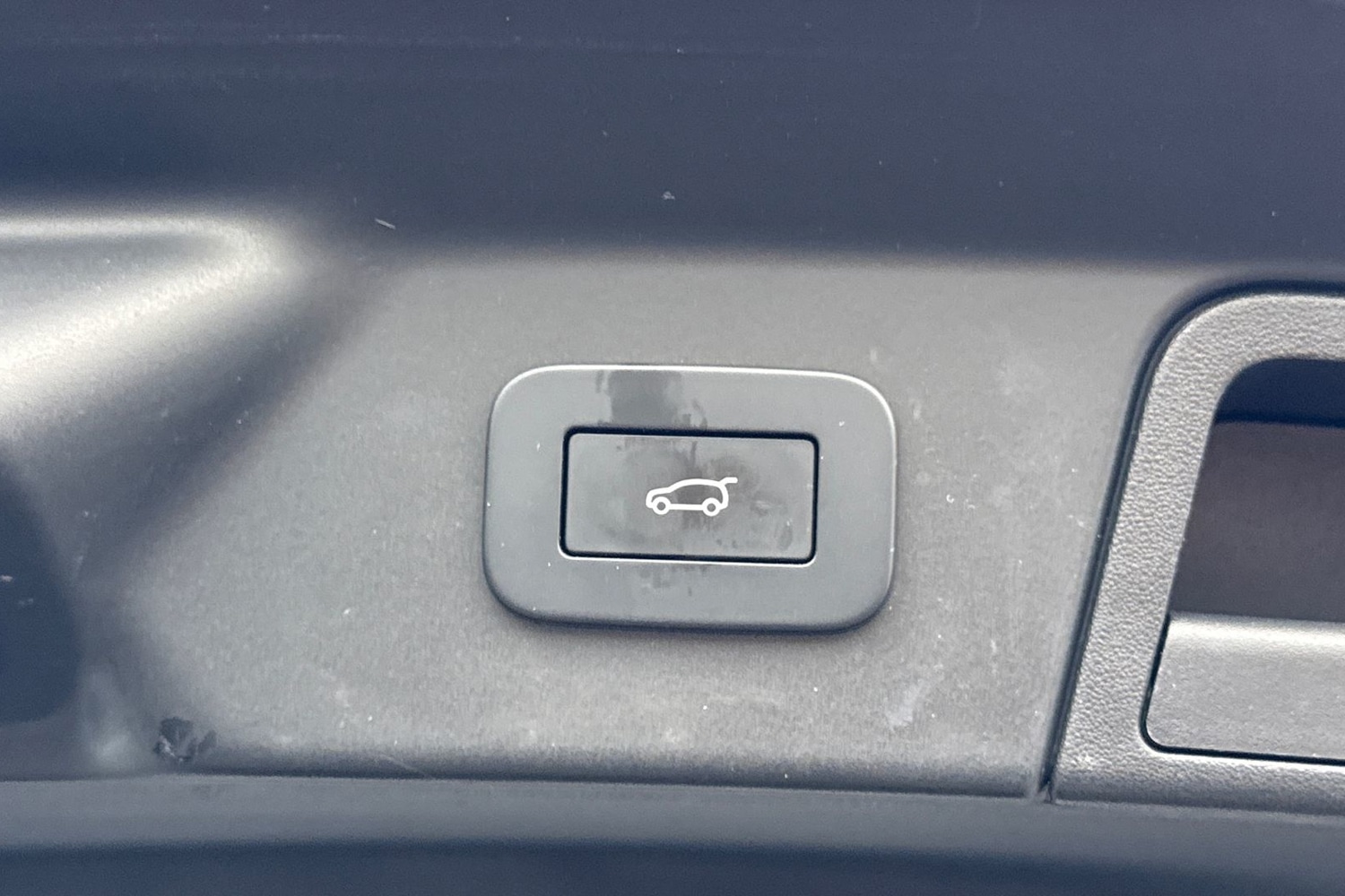 Used Land Rover Range Rover Velar 2023 for sale - 76876017: Photo 32