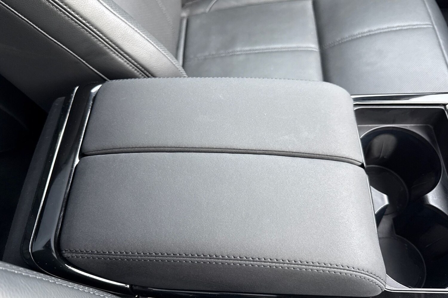 Used Land Rover Range Rover Velar 2023 for sale - 76876017: Photo 45