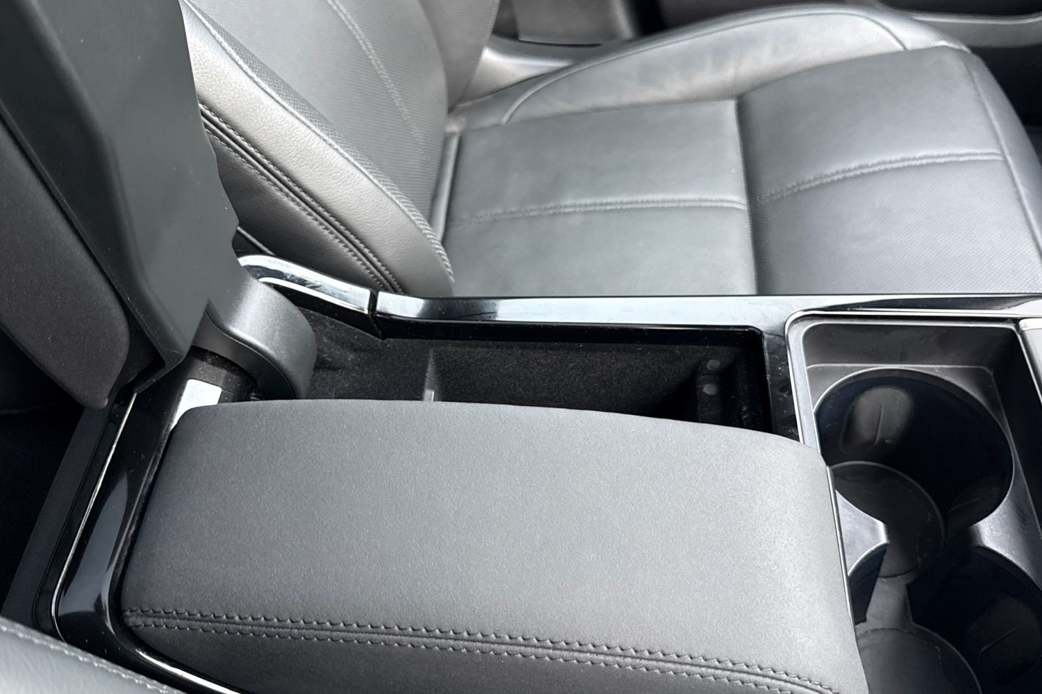 Used Land Rover Range Rover Velar 2023 for sale - 76876017: Photo 46