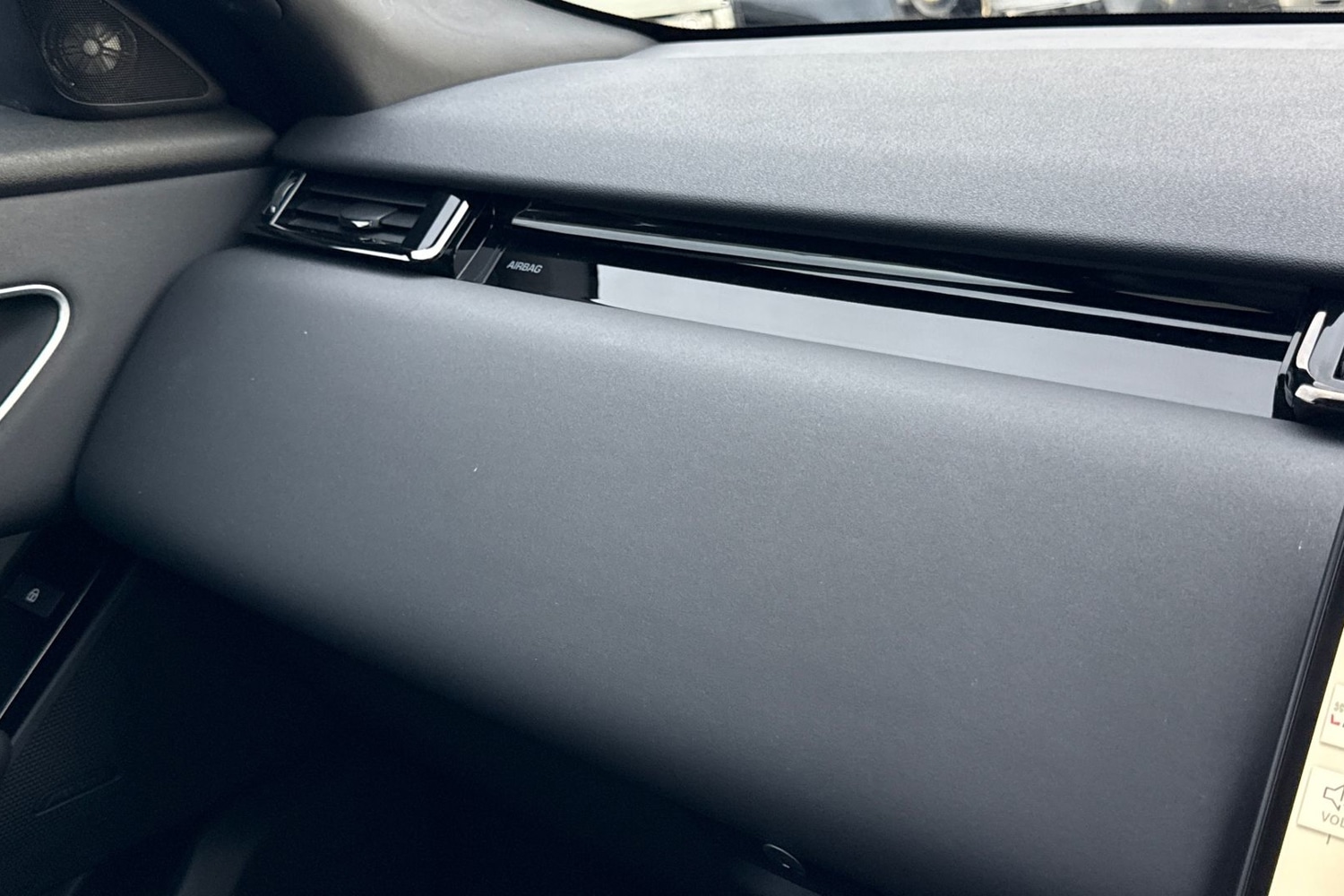 Used Land Rover Range Rover Velar 2023 for sale - 76876017: Photo 49