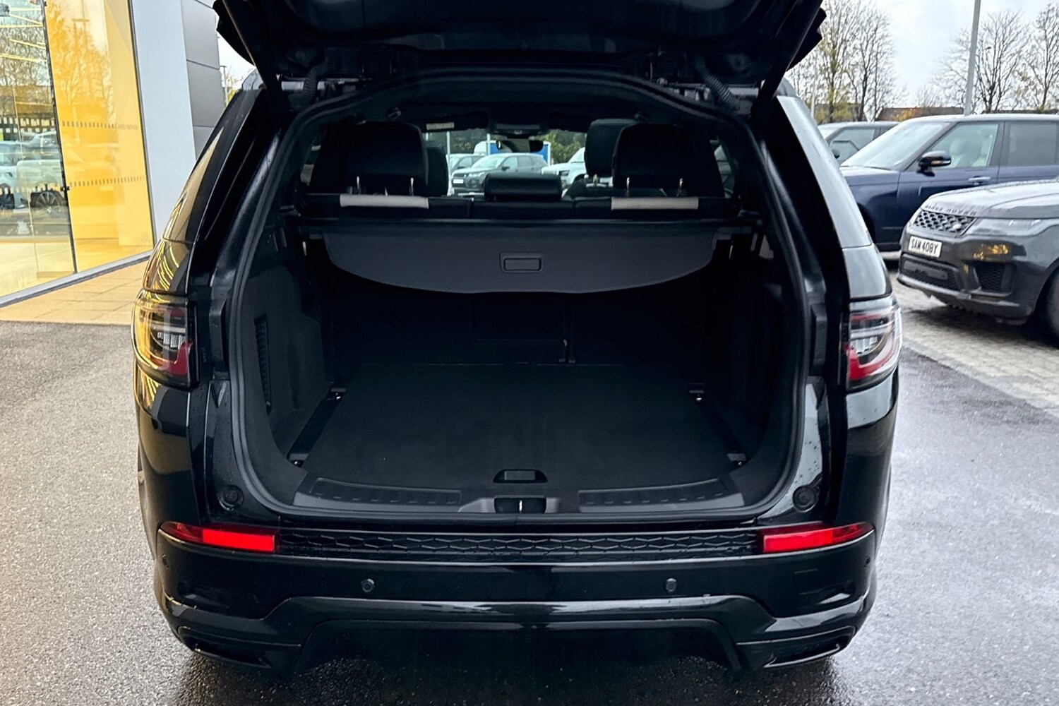 Used Land Rover Discovery Sport 2024 for sale - 76569616: Photo 11