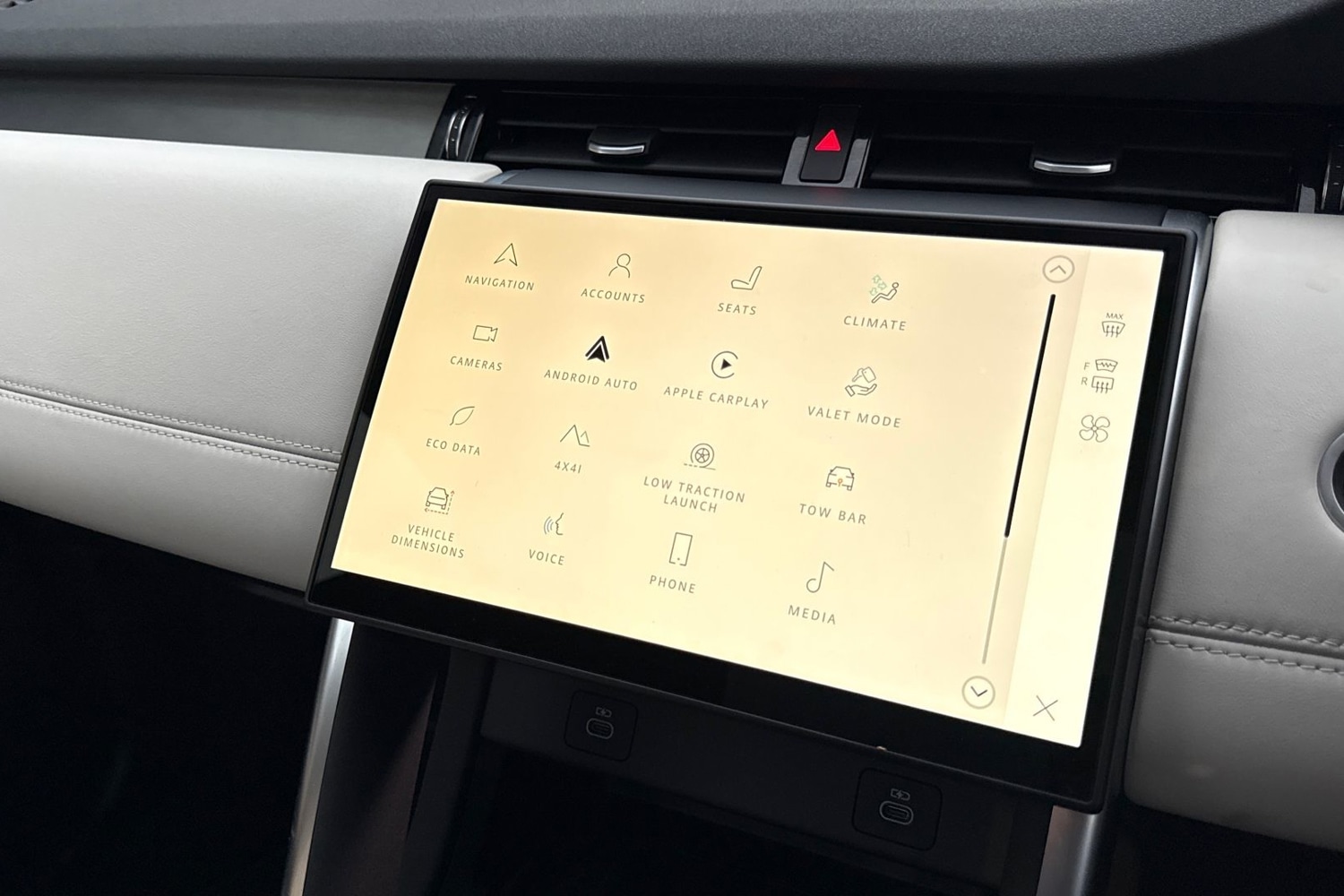 Used Land Rover Discovery Sport 2024 for sale - 76569616: Photo 39