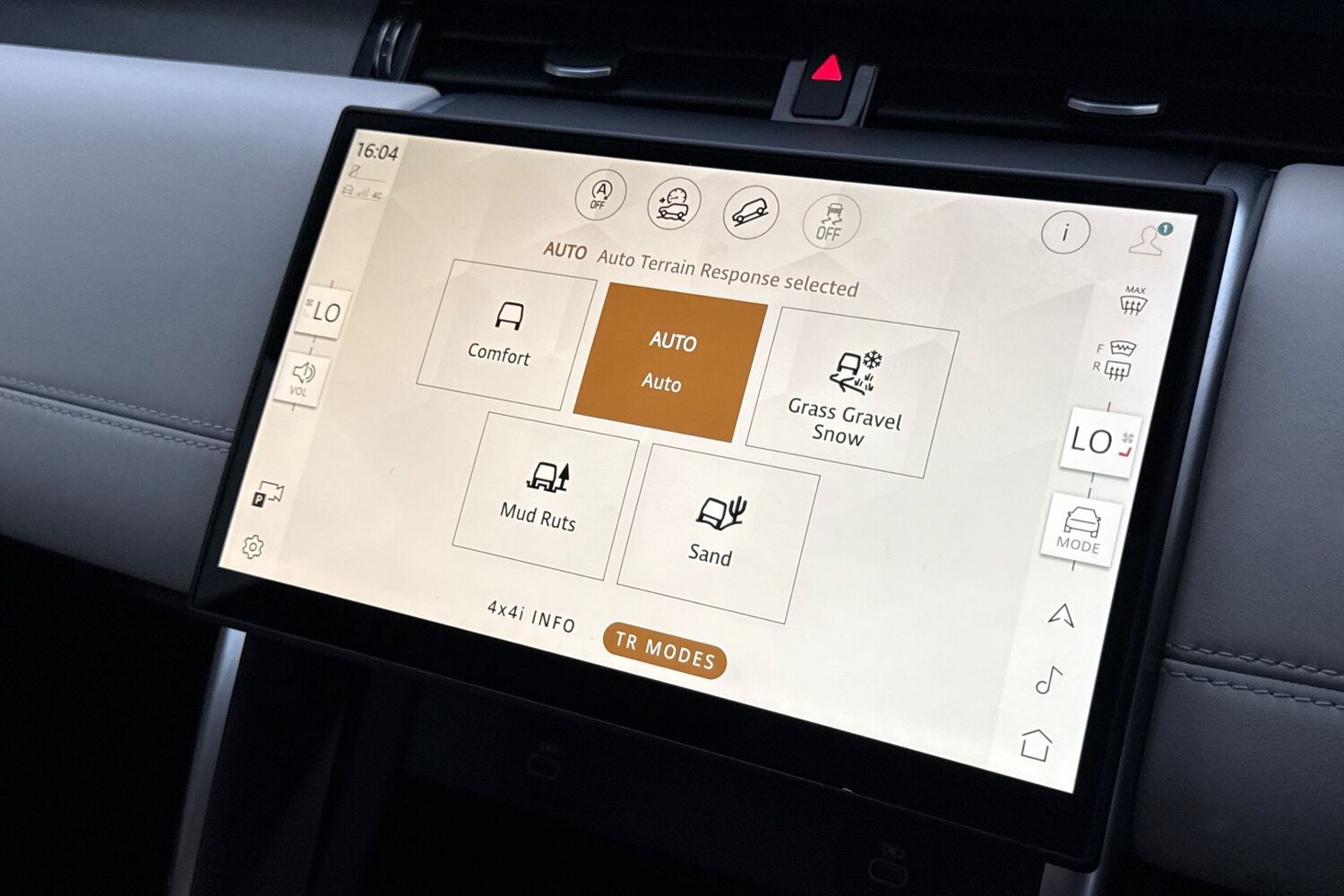 Used Land Rover Discovery Sport 2024 for sale - 76569616: Photo 44