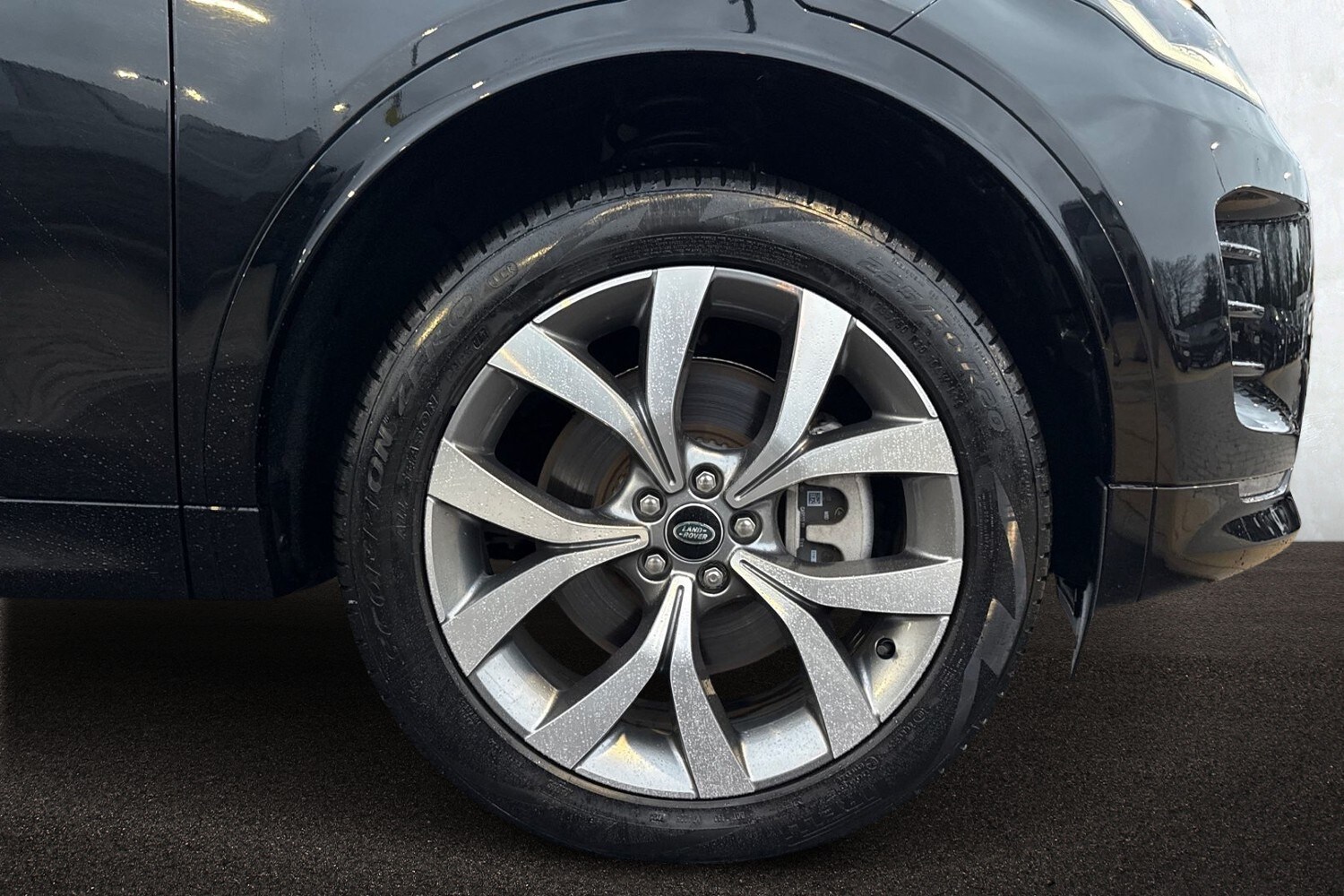 Used Land Rover Discovery Sport 2024 for sale - 76569616: Photo 9