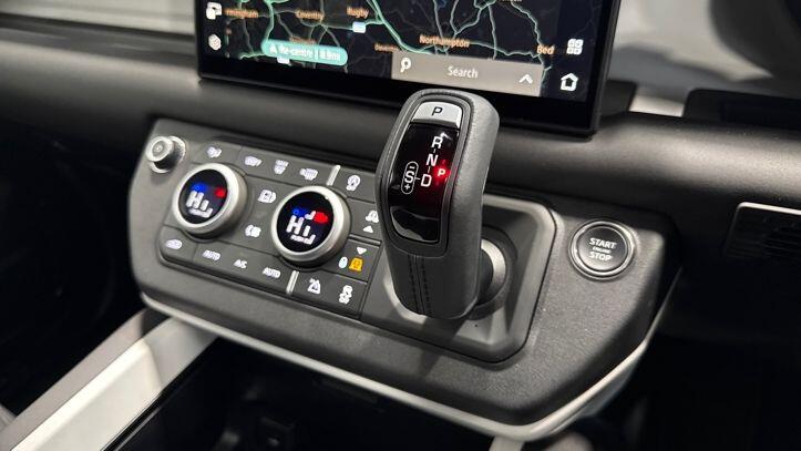 Used Land Rover Defender 2025 for sale - 77340974: Photo 13