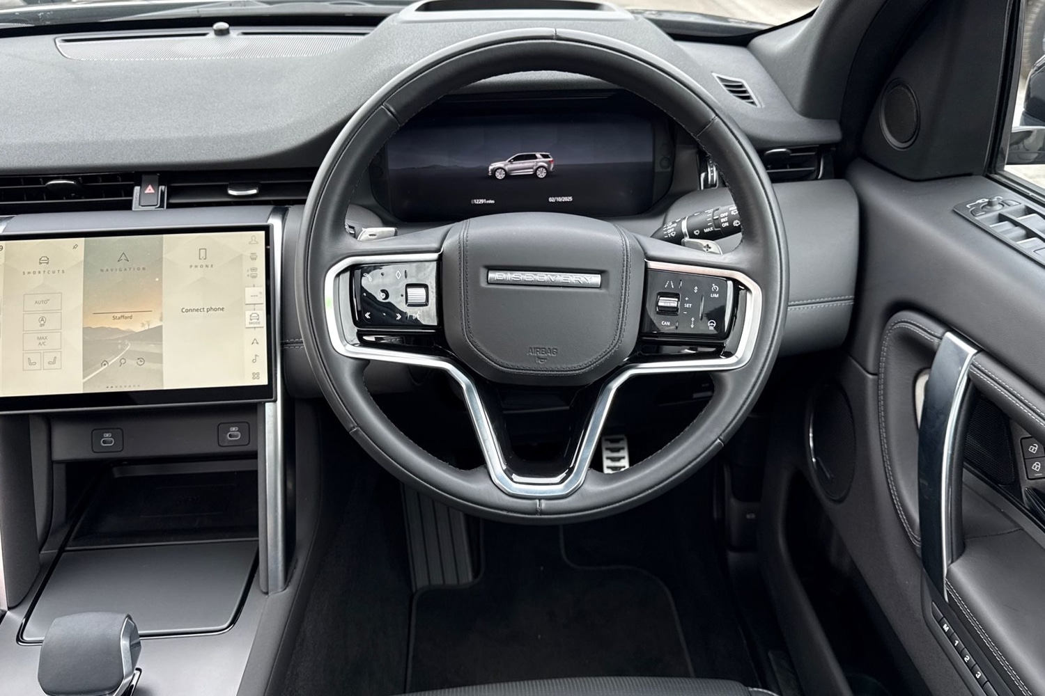 Used Land Rover Discovery Sport 2024 for sale - 76065116: Photo 16