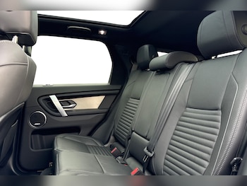 Used Land Rover Discovery Sport 2024 for sale - 76065116: Photo 4