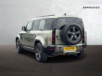 Used Land Rover Defender 110 2024 for sale - 76128577: Photo 2