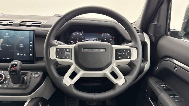 Used Land Rover Defender 2025 for sale - 77368403: Photo 14
