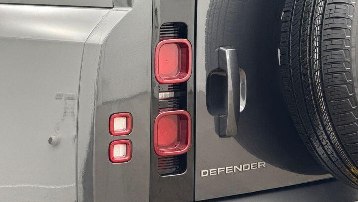 Used Land Rover Defender 2025 for sale - 77368403: Photo 17