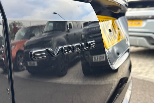 Used Land Rover Range Rover Evoque 2024 for sale - 76220174: Photo 32