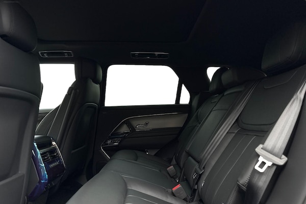 Used Land Rover Range Rover Sport 2025 for sale - 74130433: Photo 4