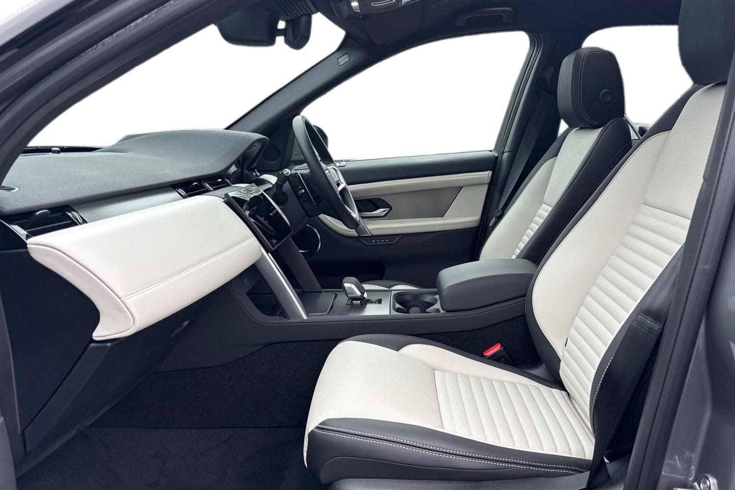 Used Land Rover Discovery Sport 2025 for sale - 77308732: Photo 3