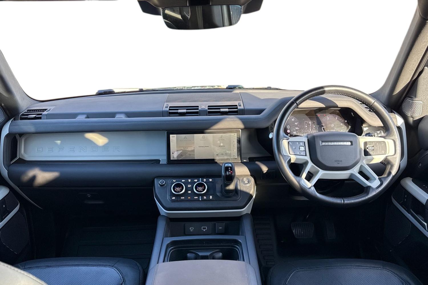 Used Land Rover Defender 110 2024 for sale - 76711818: Photo 10