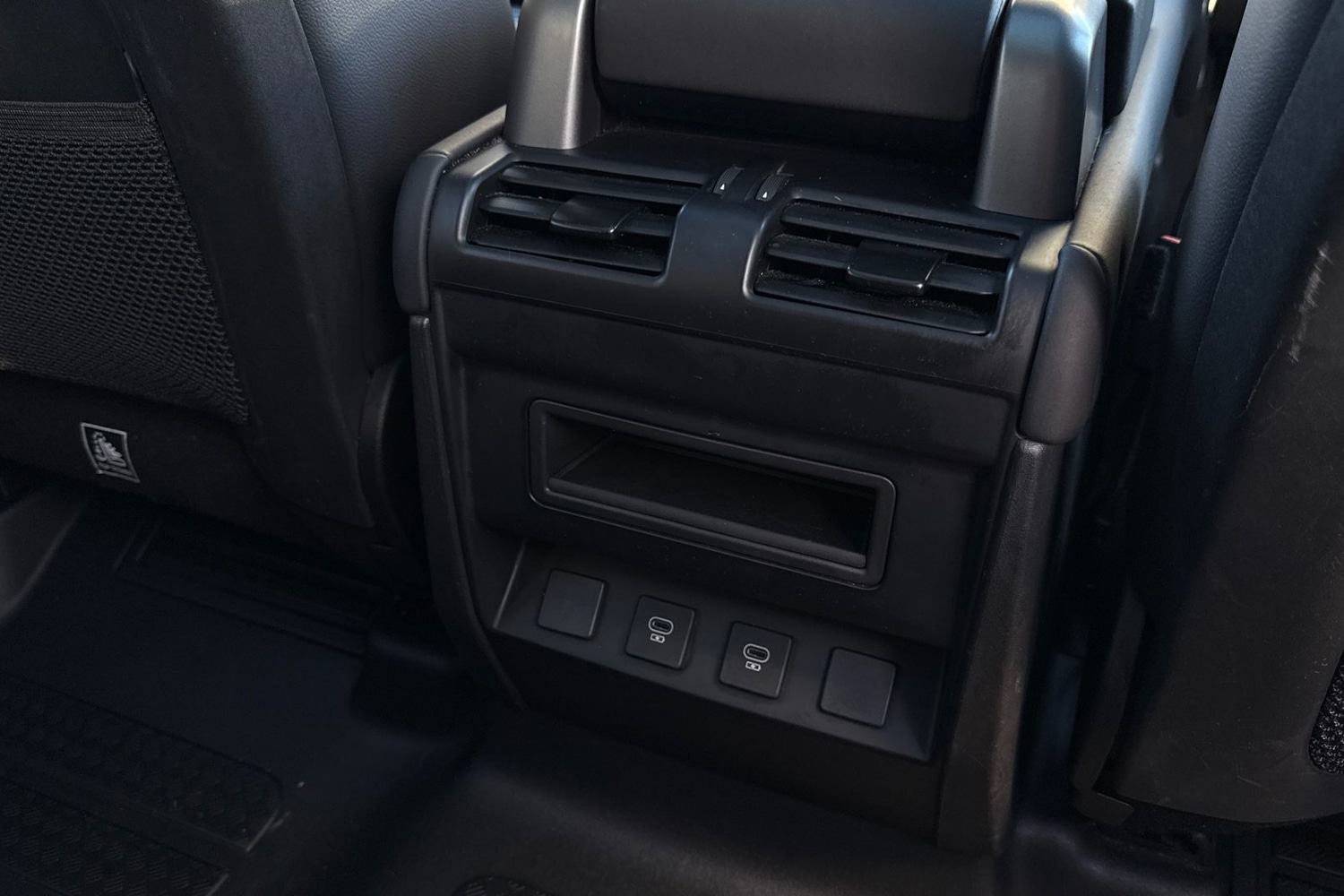 Used Land Rover Defender 110 2024 for sale - 76711818: Photo 19