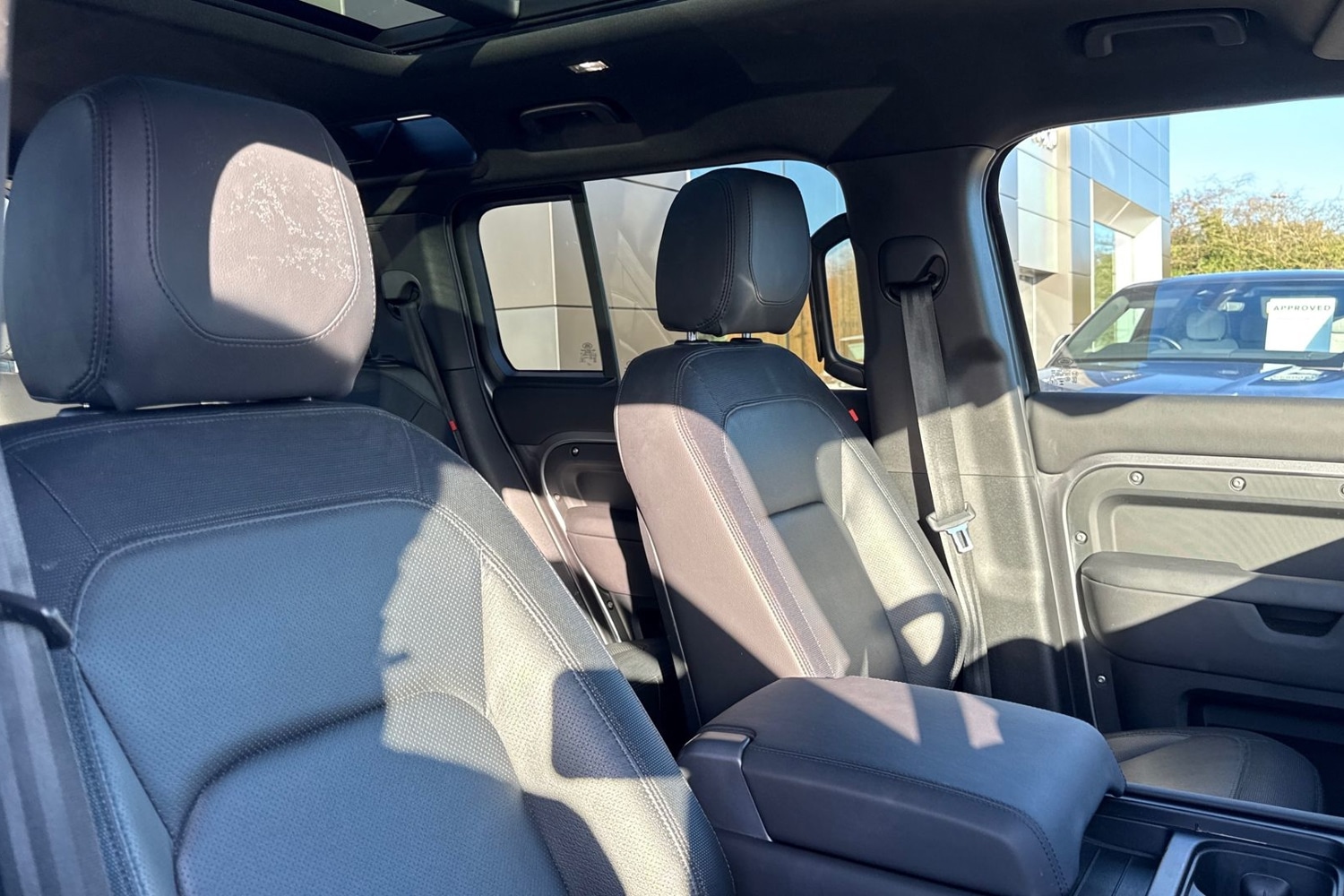 Used Land Rover Defender 110 2024 for sale - 76711818: Photo 22