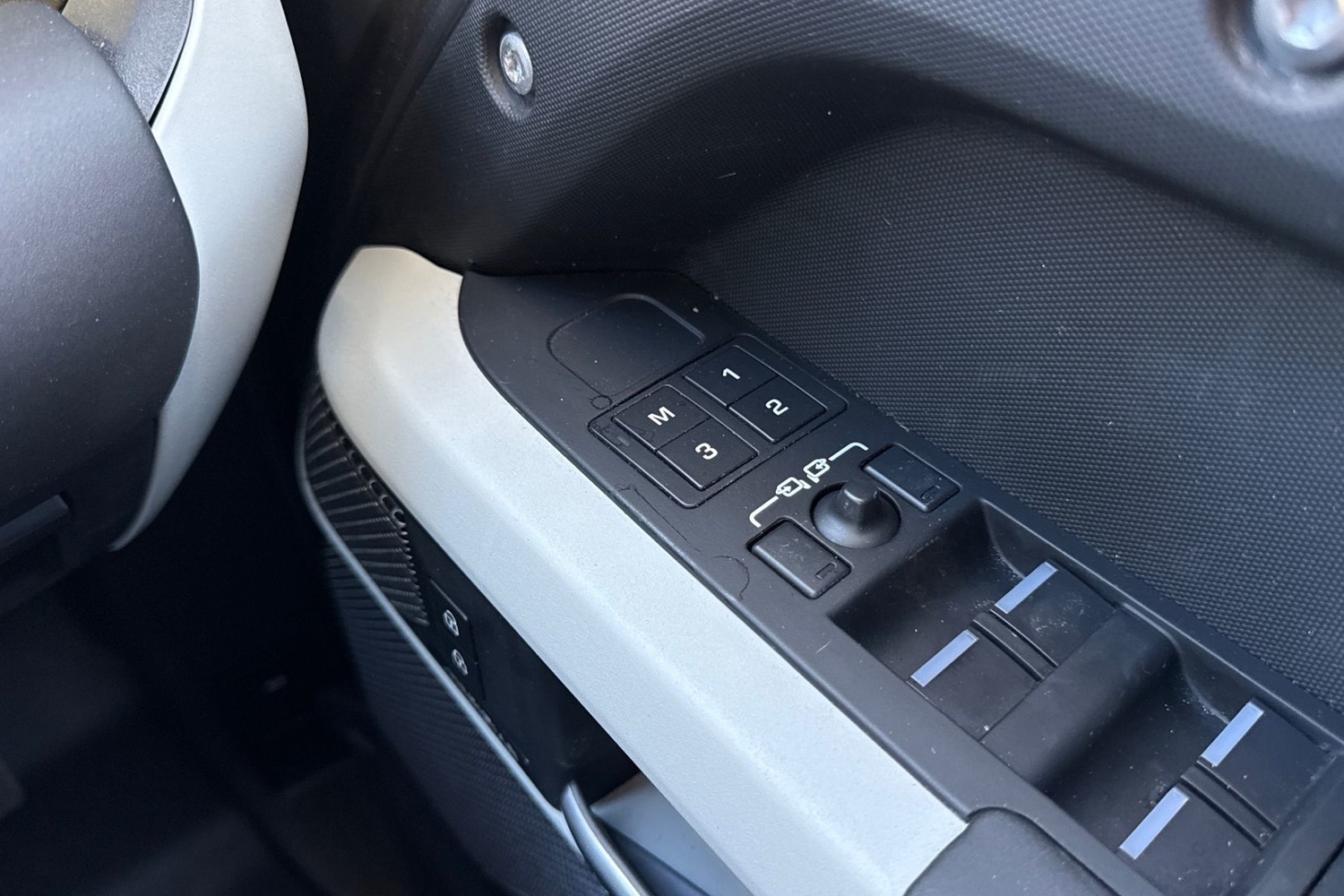 Used Land Rover Defender 110 2024 for sale - 76711818: Photo 26