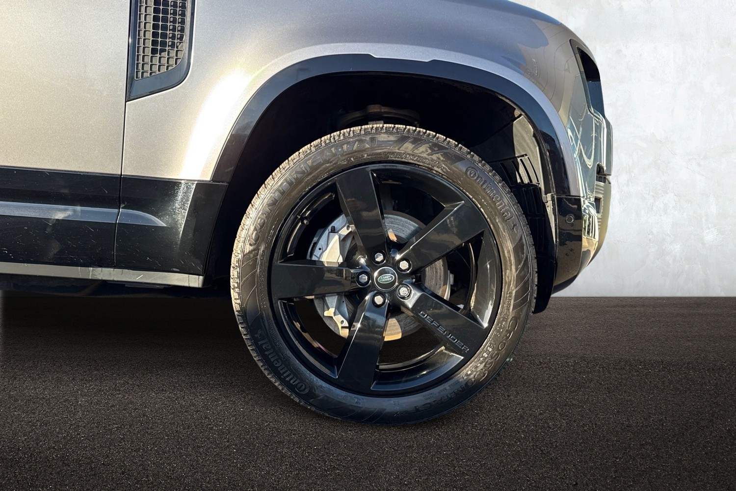 Used Land Rover Defender 110 2024 for sale - 76711818: Photo 9