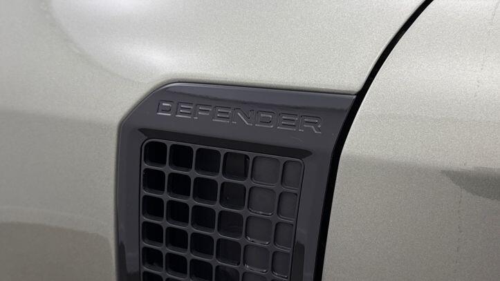 Used Land Rover Defender 110 2025 for sale - 77919332: Photo 19
