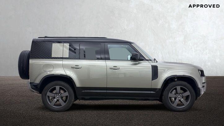 Used Land Rover Defender 110 2025 for sale - 77919332: Photo 6