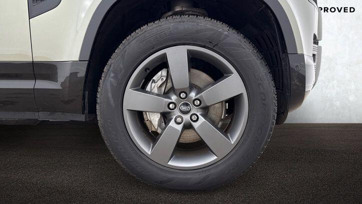 Used Land Rover Defender 110 2025 for sale - 77919332: Photo 9