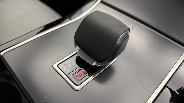 Used Land Rover Range Rover Velar 2023 for sale - 77199703: Photo 13